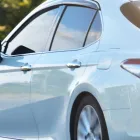 車
